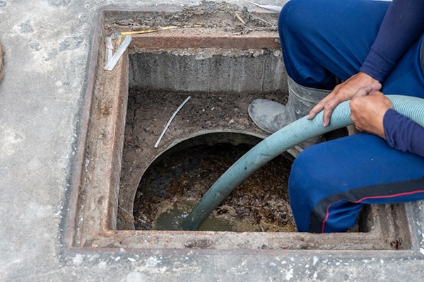 there are specific regulations and guidelines for grease trap pumping set by local health departments